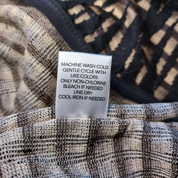 NWOT black and tan long-sleeved shirt from cj banks, women's size 3X - Picture 7 of 8